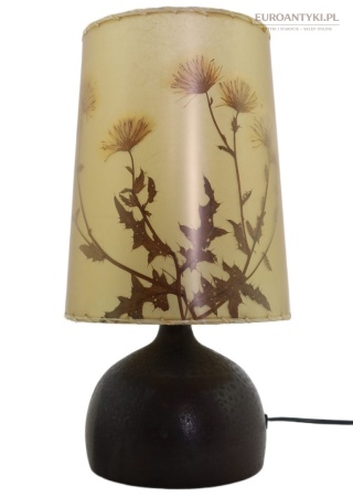 Naturalistyczna lampka stołowa z suszonymi roślinami – unikatowy abażur retro lata 60/70