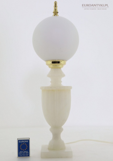 lampy marmurowe klasyczne do salonu