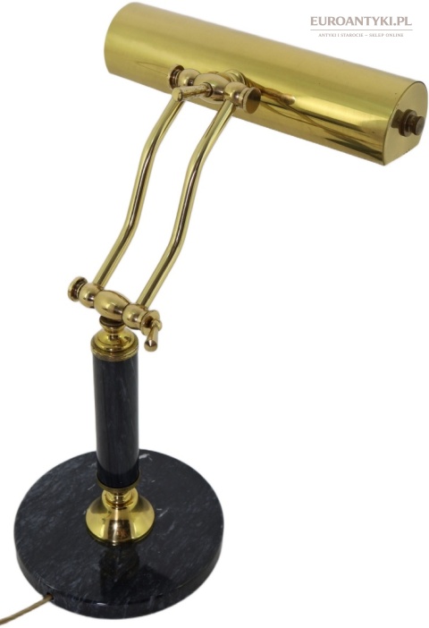 lampa bankierska z czarnym marmurem