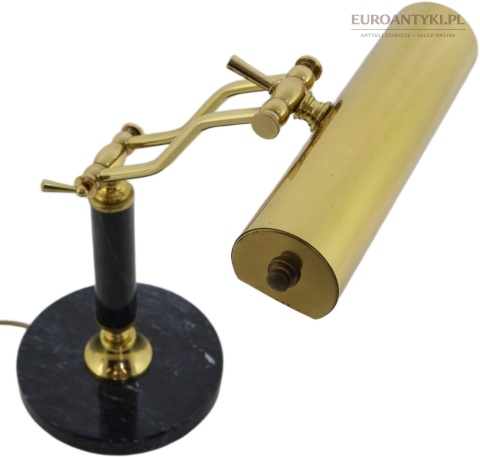 mosiężna lampa biurkowa z czarnym marmurem