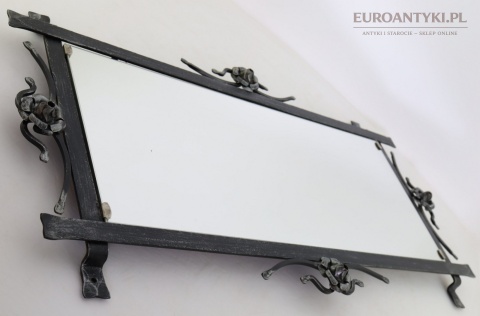 rustykalne lustro z kutą ramą metalową