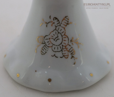 mała lampa olejowa z porcelany