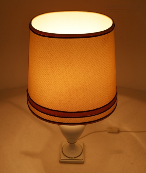 stołowa neoklasyczna lampa porcelanowa kaiser