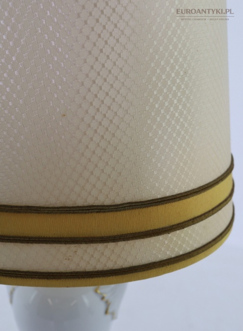 lampa na konsolę z porcelany i złoceniami