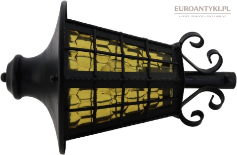 komplet lamp ogrodowych przy bramie