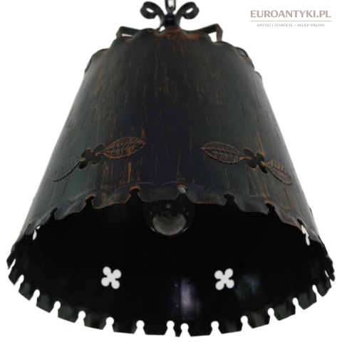 lampa wisząca z ażurowym kloszem