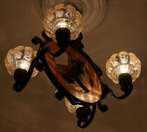 wisząca drewniana lampa country