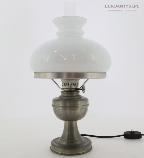 cynowa lampa stołowa z patyną