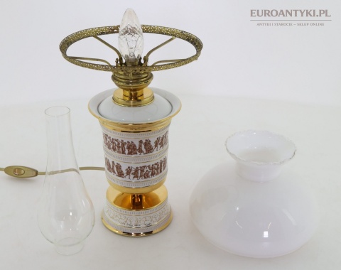 włoska lampa w formie lampy naftowej