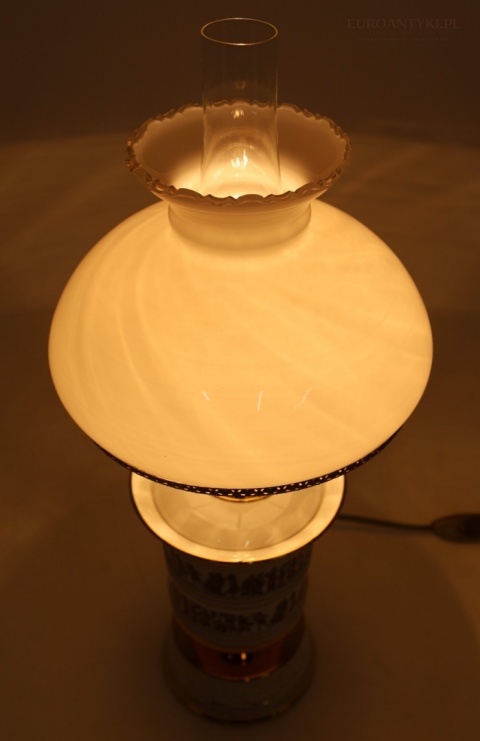 lampa stołowa z kominem szklanym