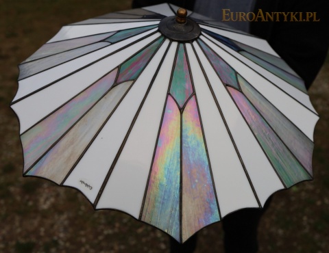 Zdjęcie na podwórku: pełny widok klosza z etykietą Lichtmehr
