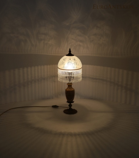ciężka lampa z onyksu i masywnego mosiądzu
