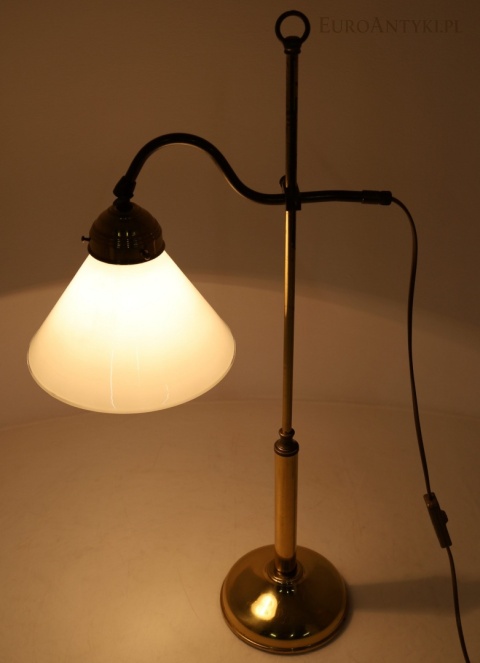 mosiężna lampa gabinetowa z połowy ubiegłego wieku
