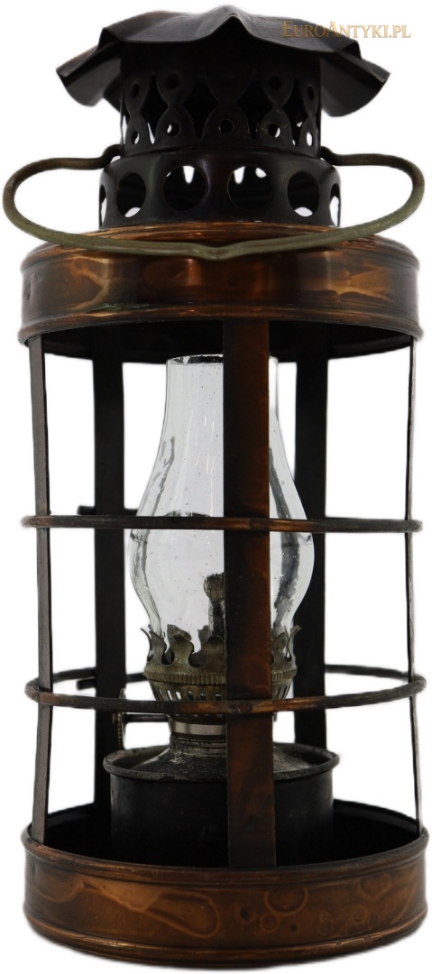 mała metalowa lampka naftowa vintage ze szklanym kominem