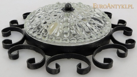 starodawny plafon z grubego szkła strukturalnego i metaloplastyki