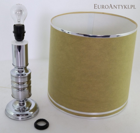 Wysoka lampa stołowa retro Space Age – chromowana podstawa i duży abażur