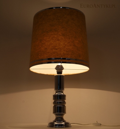 lampy z dawnych lat space age