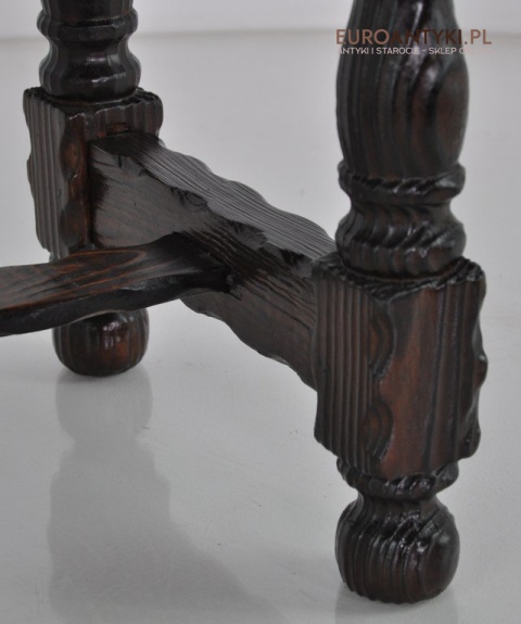 STARY DREWNIANY MALY STOLICZEK MALUTKI STOLIK x