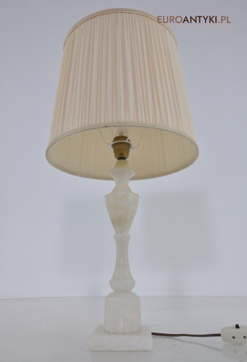 Zabytkowa alabastrowa lampa do salonu. Babcina lampka z alabastru. Antyki do domu.