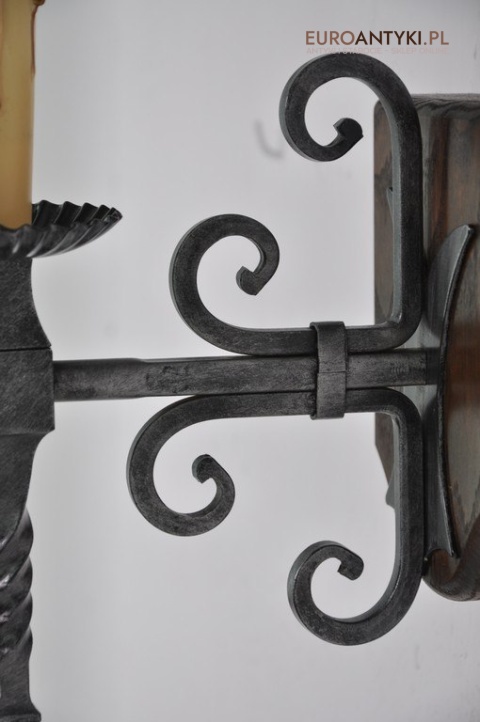 KUTY KINKIET LAMPKA LAMPA Z KUTEGO METALU ANTYK x