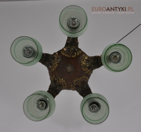 Antyk secesyjny żyrandol do salonu. Zielone klosze z epoki.