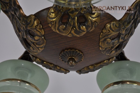 Antyk secesyjny żyrandol do salonu. Zielone klosze z epoki.