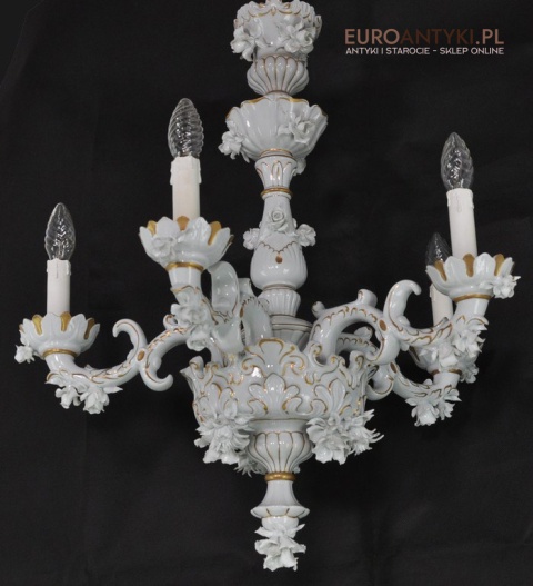 Antyczny porcelanowy żyrandol. Porzellanfabrik Sandizell Höffner & Co.