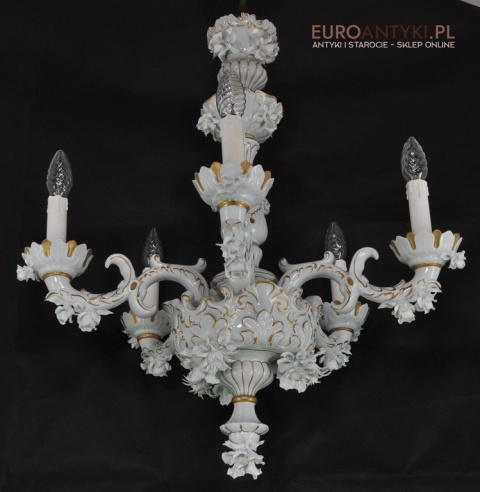 Antyczny porcelanowy żyrandol. Porzellanfabrik Sandizell Höffner & Co.