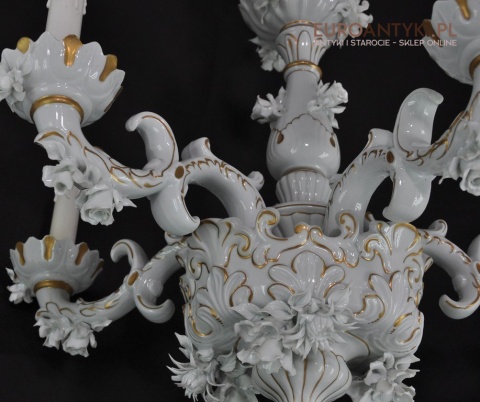 Antyczny porcelanowy żyrandol. Porzellanfabrik Sandizell Höffner & Co.