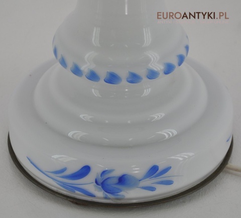 STARA SZKLANA BIALA LAMPKA LAMPA ZE SZKLA x