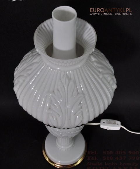 STARA SZKLANA BIALA LAMPKA LAMPA ZE SZKLA x