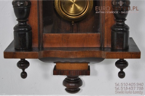 STARY SPRAWNY ZEGAR WISZACY NA SCIANE SCIENNY