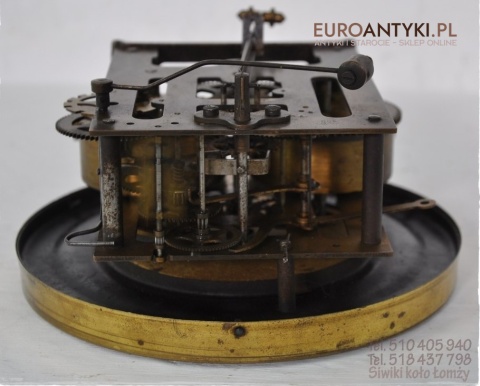 STARY SPRAWNY ZEGAR WISZACY NA SCIANE SCIENNY