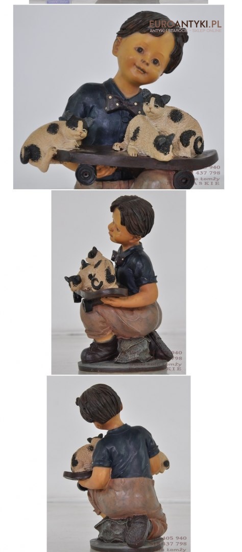 FIGURKA CHLOPCA CHLOPIEC Z DESKOROLKA I KOTAMI