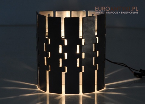 KiNkiEtY dO GaLeRii LoFTu kLuBu puBu DESIGN SILVER