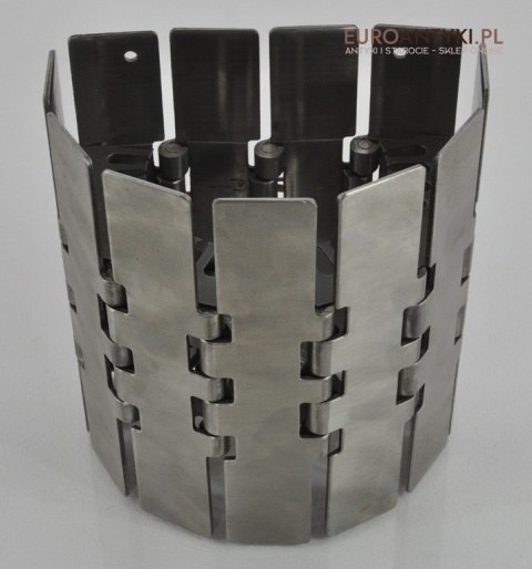 KiNkiEtY dO GaLeRii LoFTu kLuBu puBu DESIGN SILVER