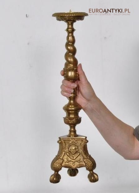 STARY MASYWNY SWIECZNIK NA LWICH LAPACH ANTYK