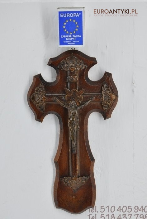 ANTYK STARY KRZYZYK KRZYZ WISZACY NA SCIANE JEZUS