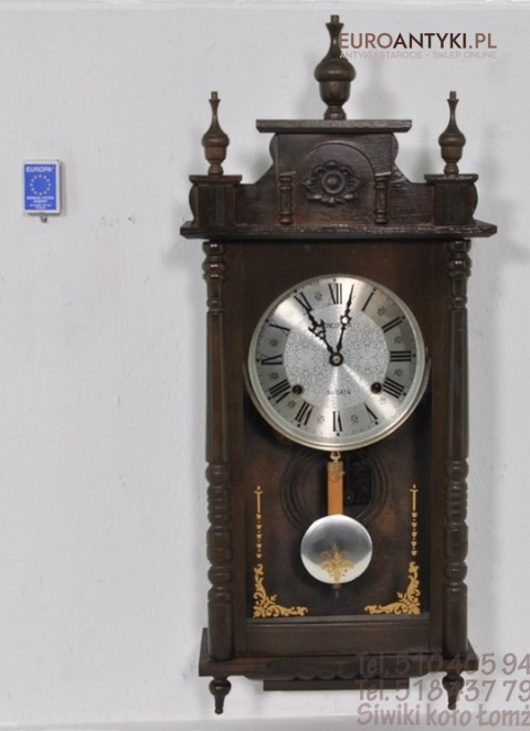 STARY SPRAWNY ZEGAR WISZACY NA SCIANE SCIENNY