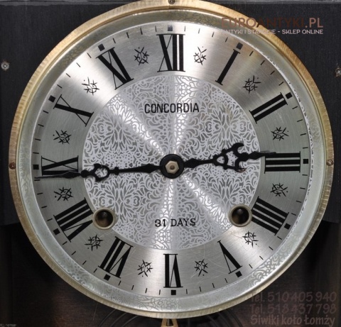 STARY SPRAWNY ZEGAR WISZACY NA SCIANE SCIENNY