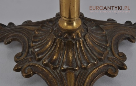 STOLICZEK STOLIK STOJAK STOJACZEK OKRAGLY BLAT