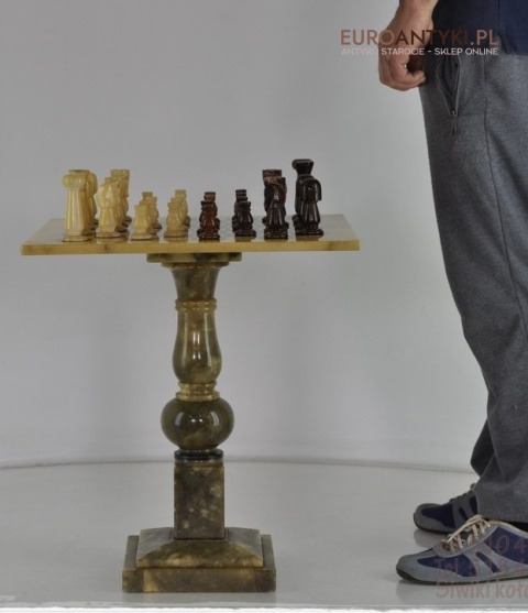 Zabytkowa onyksowa szachownica pionki z onyksu onyx antyk