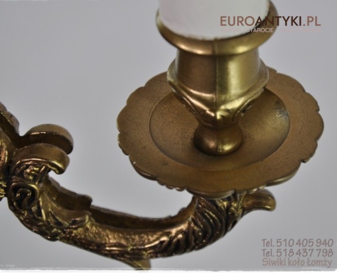 Antyczna lampa podłogowa do dworu zamku pałacu. Muzealny okaz.