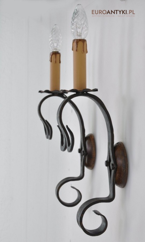 STARE KUTE KINKIETY DO ZAMKU PAŁACU LOCHU ANTYK