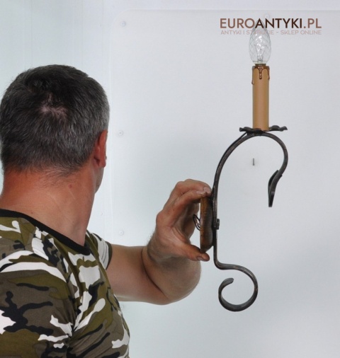 STARE KUTE KINKIETY DO ZAMKU PAŁACU LOCHU ANTYK