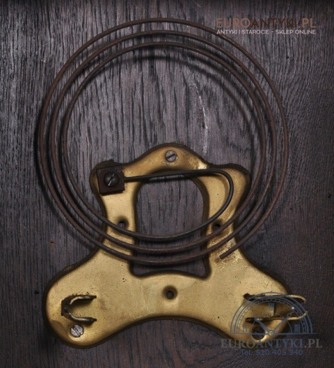 Antyczny zegar skrzyniowy do muzeum dworu zabytkowego wystroju antyk