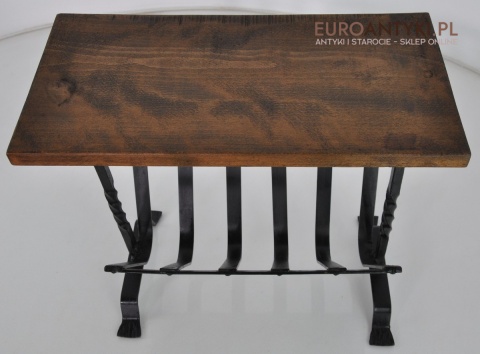 STOJACZEK STOLIK STOLICZEK GAZETNIK GAZECIAK WYKONANY Z KUTEGO METALU RUSTYKALNY