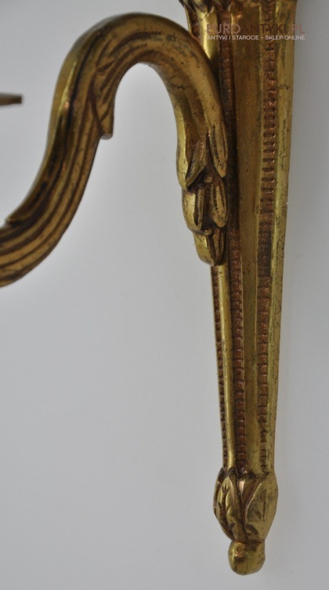 śliczne zdobienia na lampie