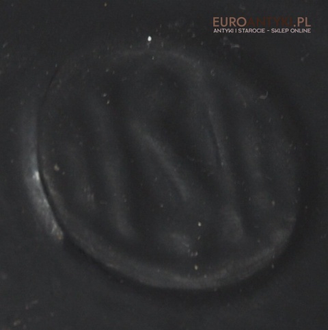 sygnowanie pod spodem