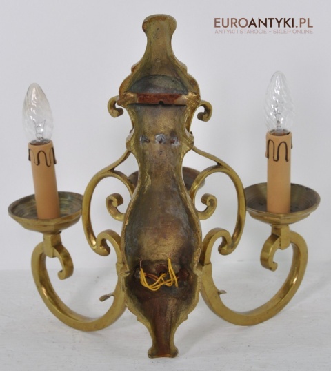 masywna angielska lampa